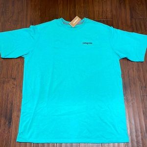Patagonia T Shirt - Mens Large - BNWT